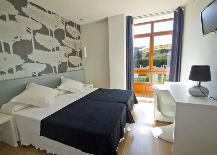 Arce 2* プエンテ・ビエスゴ